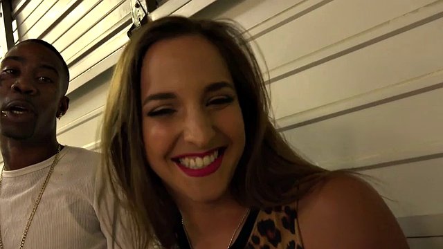 DF-BTS Amirah Adara Smoking