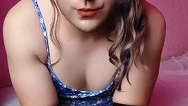 BIG BOOTY Femboy AMATORIALE Sissy Modella CROSSDRESSER Vestito caldo Culo grosso Deliziosa pelle liscia e lucida Femminilizzata Ragazzo Troia bianca