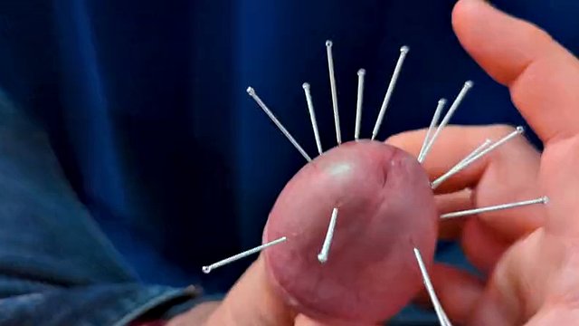 Orgasmo arruinado con empalamiento de pollas: TCC extrema, agujas de acupuntura en la cabeza, ribetes y seducción de pollas