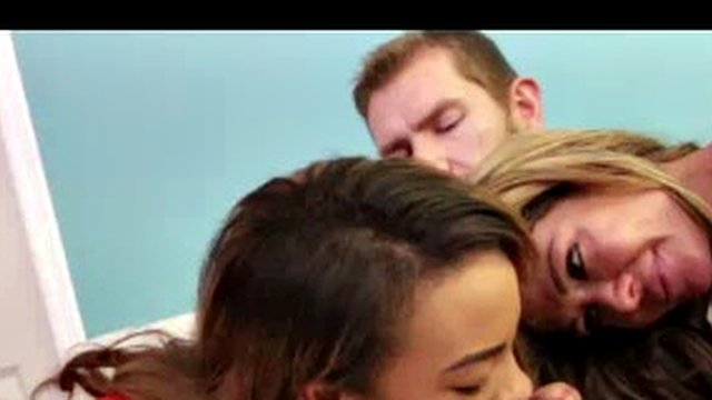 Step Mom Blowjob Lesson: Nina Dolci