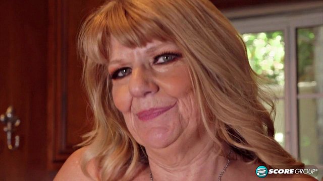 Granny's Kitchen Magician: A Fuck Machine! - Mia Milf