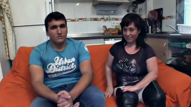 Estrella - Spanish Chubby Milf