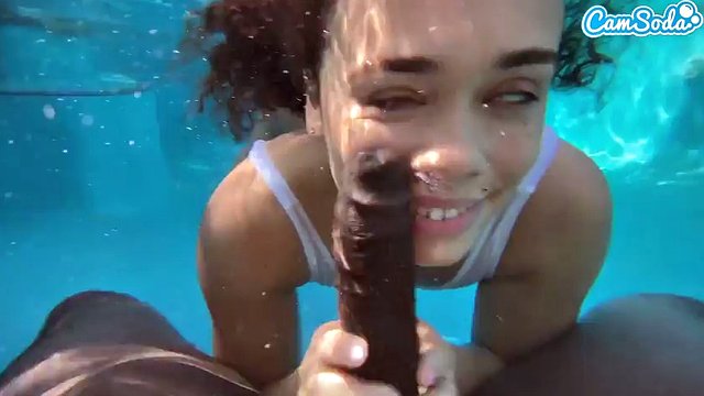 Underwater sex amateur teen squashed by BBC big black dick