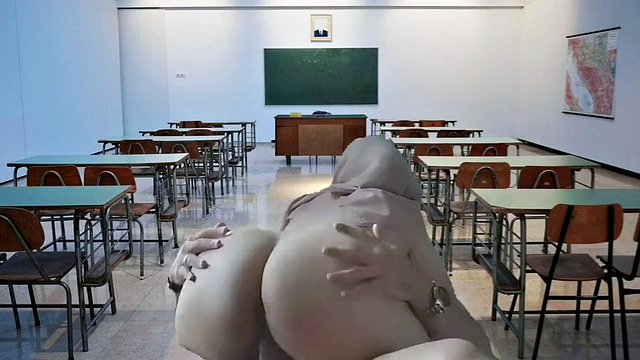 Arabischer Hijab-Hochschullehrer hat Hardcore-Sex im Unterricht