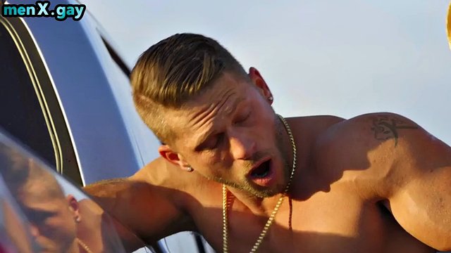 Muscled gay doggystyled outdoors in the ass by dirty bastard