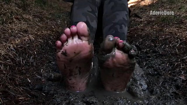 My dirty feet playing in the mud