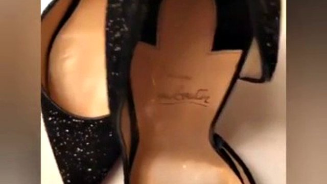 sperma sulle scarpe