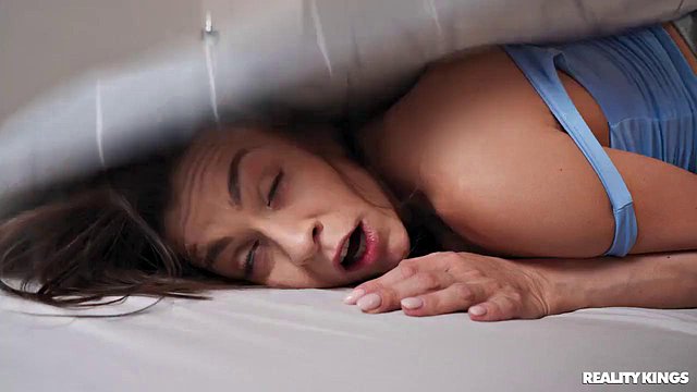 Josephine Jackson's Roommate Jordi Jae Walks In Catching Her Masturbating Before Explosive C
