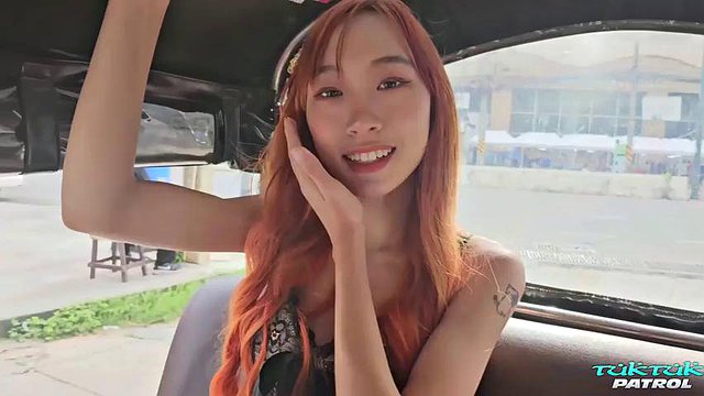 Tuktuk Candy Cola