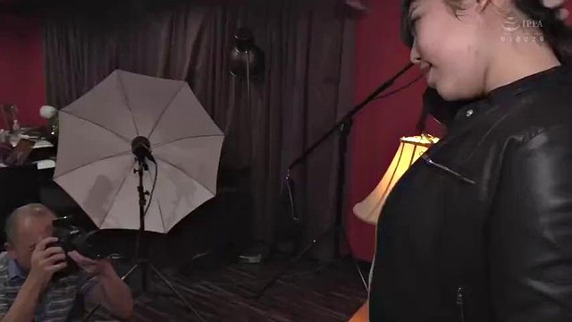 Leather pants with a hole in the crotch for sex! 4