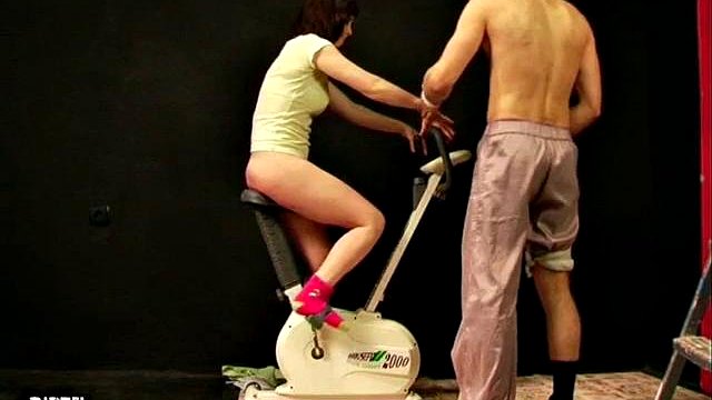 Dirtyspank- 3: Ostre, fetysze i klapsy porno