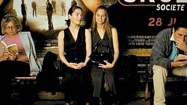 escena lesbica extracto de la pelicula las cosas secretas