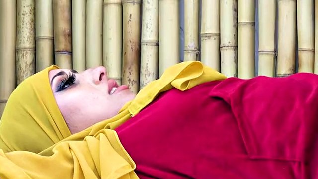 Hijab Hookup - Cute Arab beauty leaves her trainer to stretch her out and work on her orgasms
