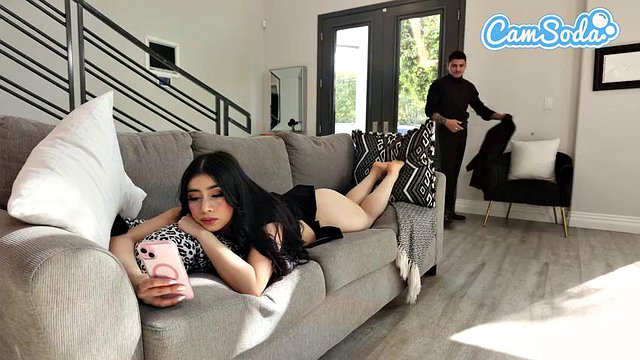 Camsoda - Nena latina con enormes tetas follando duro