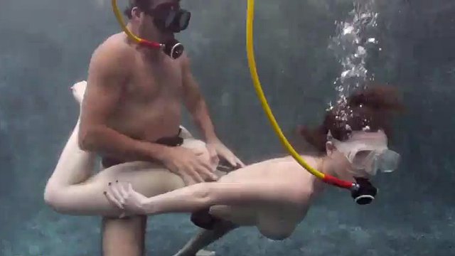 Unterwassersex mit mj