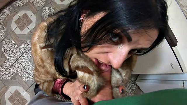 Milfycalla- Big Squirt and Cum Play While Wearing Fur Coat and Long Boots Ep. 206