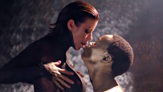 hot lesbian celebrity eating and rubbing a black womans pussy