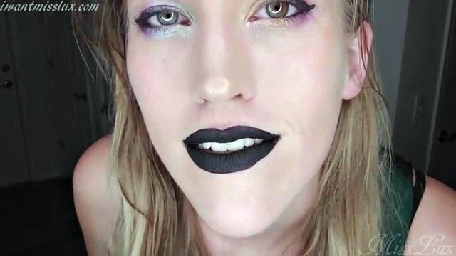 Smoking: Eporner, Solo & Fetish Porn